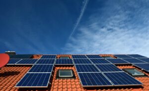Building Integrated Solar Panels: Design Strategies and Cost-Effective Installation Guidelines